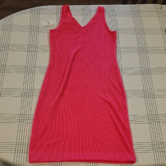 Lilly Pulitzer Vibrant Pink V-Neck Midi Dress - Picture 11 of 11